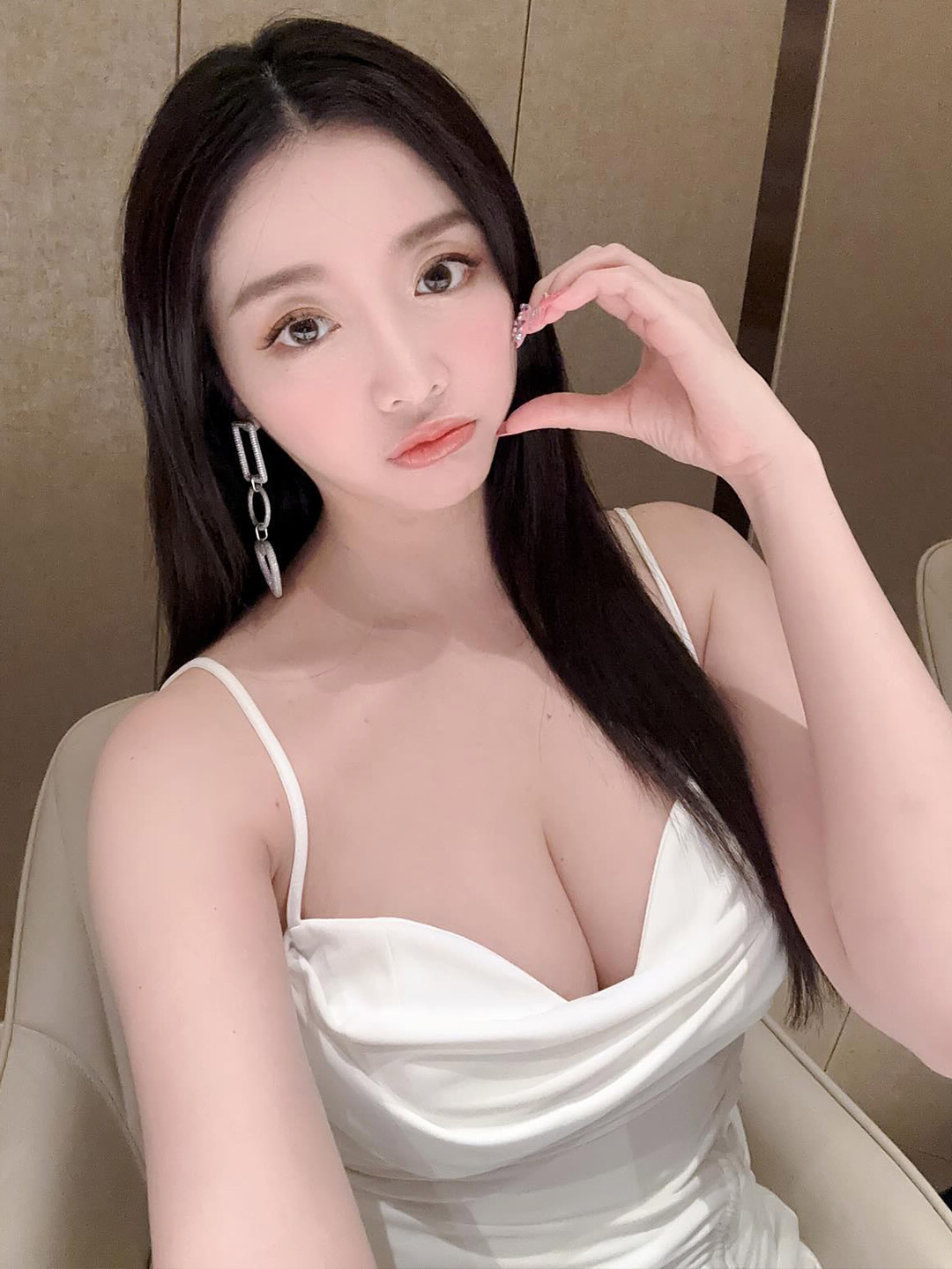 ビビ